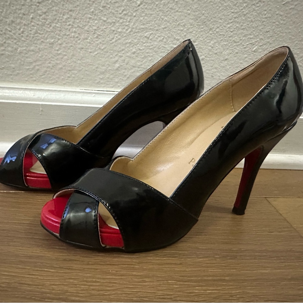 Black patient leather shoes